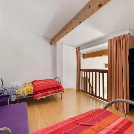 1 Bedroom And Mezzanine Apartment For 6